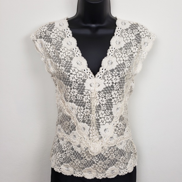 BANANA REPUBLIC lace top - Picture 1 of 5